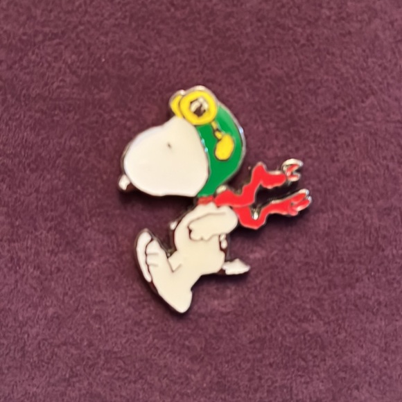 Snoopy collector pins - Picture 4 of 6